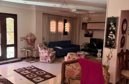 دوبلكس - 3 غرف نوم - 2 حمامات للبيع في حى القرنفل - التجمع الخامس - مدينة القاهرة الجديدة - القاهرة