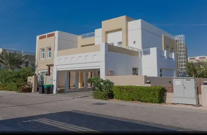 Villa - 4 Bedrooms - 5 Bathrooms for sale in Al Maqsad - New Capital Compounds - New Capital City - Cairo