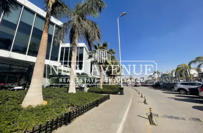 Office Space - Studio - 2 Bathrooms for sale in The Waterway View - 90 Street - The 5th Settlement - New Cairo City - Cairo