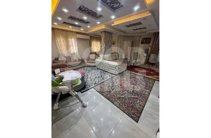 Apartment - 3 Bedrooms - 1 Bathroom for sale in Ahmed Al Khashab St. - 8th Zone - Nasr City - Cairo