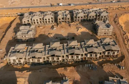 Townhouse - 4 Bedrooms - 4 Bathrooms for sale in Village West - Sheikh Zayed Compounds - Sheikh Zayed City - Giza