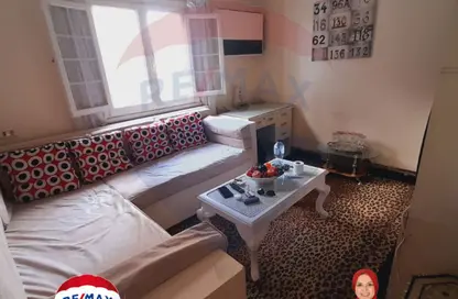 Apartment - 3 Bedrooms - 2 Bathrooms for sale in Abd Al Khalek Tharwat St. - Laurent - Hay Sharq - Alexandria