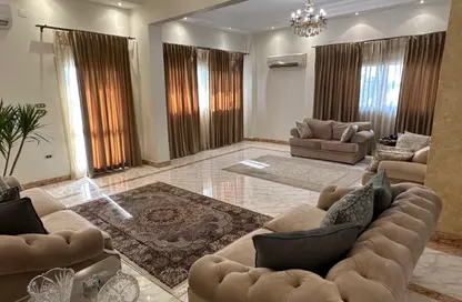 Apartment - 3 Bedrooms - 2 Bathrooms for sale in Ahmed Fakhry St. - 6th Zone - Nasr City - Cairo