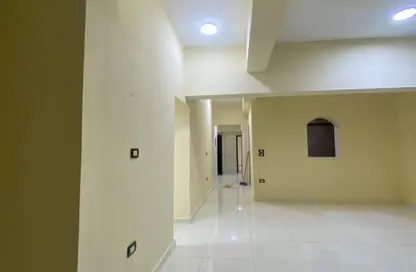 شقة - 2 غرف نوم - 1 حمام للايجار في شارع 20 - الحي الثاني - التجمع الخامس - مدينة القاهرة الجديدة - القاهرة