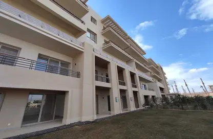 Apartment - 3 Bedrooms - 3 Bathrooms for sale in The Fourteen Golf Residences - Uptown Cairo - Mokattam - Cairo