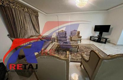 Apartment - 4 Bedrooms - 2 Bathrooms for rent in Mohamed Hassan Badran St. - 6th Zone - Nasr City - Cairo