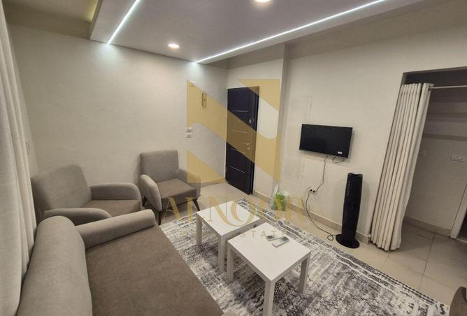 8499100 - Property Image 2