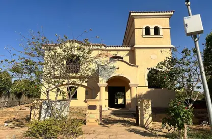 Villa - 4 Bedrooms - 3 Bathrooms for sale in Madinaty - Cairo