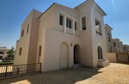 Villa - 4 Bedrooms - 4 Bathrooms for sale in Uptown Cairo Road - Al Abageyah - El Khalifa - Cairo