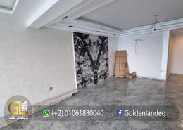 Apartment - 4 bedrooms for للايجار in Ismail Al Fangary St. - Camp Chezar - Hay Wasat - Alexandria