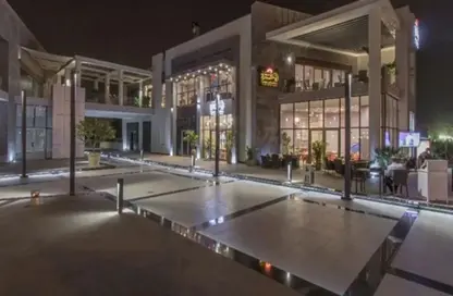 Shop - Studio - 2 Bathrooms for sale in Ritzy - Al Shabab St. - Sheikh Zayed City - Giza