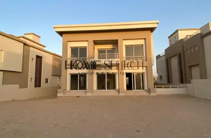 فيلا - 5 غرف نوم - 5 حمامات للبيع في كايرو فيستيفال سيتى - المستثمرين الشمالية - مدينة القاهرة الجديدة - القاهرة