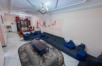 Apartment - 3 Bedrooms - 1 Bathroom for sale in Al Morsalin Al American St. - Janaklees - Hay Sharq - Alexandria
