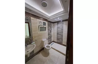 Office Space - Studio - 3 Bathrooms for rent in Ard El Golf - Heliopolis - Masr El Gedida - Cairo