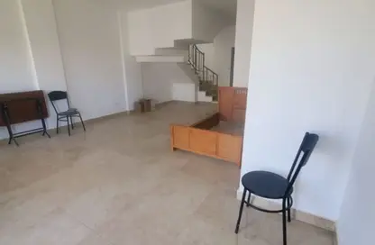 (بنتهاوس  (روف - 3 غرف نوم - 3 حمامات للبيع في مون ريزيدنس - فيفث سكوير - التجمع الخامس - مدينة القاهرة الجديدة - القاهرة