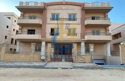 Apartment - 3 Bedrooms - 2 Bathrooms for sale in Tamr Hena - 5th Settlement Compounds - The 5th Settlement - New Cairo City - Cairo