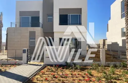 Villa - 5 Bedrooms - 5 Bathrooms for sale in Palm Hills New Cairo - 5th Settlement Compounds - The 5th Settlement - New Cairo City - Cairo