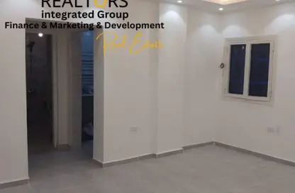 شقة - 2 غرف نوم - 1 حمام للبيع في الحي الاول - مدينة 6 أكتوبر - الجيزة