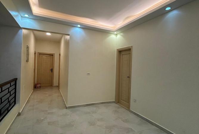 8205379 - Property Image 3