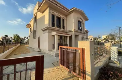 Villa - 6 Bedrooms - 7 Bathrooms for sale in Madinaty - Cairo