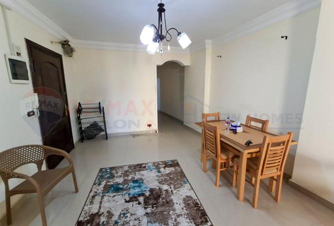 8239782 - Property Image 2