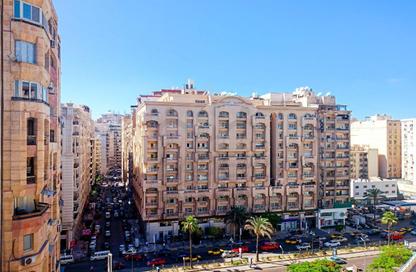 شقة - 3 غرف نوم - 1 حمام للايجار في شارع محمد فوزي معاذ - سموحة - حي شرق - الاسكندرية