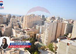 شقة - 5 غرف نوم - 2 حمامات for للبيع in شارع شعراوي - لوران - حي شرق - الاسكندرية