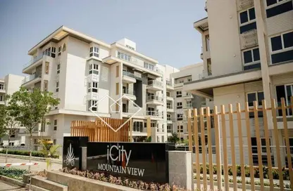 iVilla - 3 Bedrooms - 2 Bathrooms for sale in Mountain View iCity October - 6 October Compounds - 6 October City - Giza