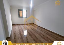 Apartment - 3 bedrooms - 2 bathrooms for للايجار in Al Mosheer Ahmed Ismail St. - Sidi Gaber - Hay Sharq - Alexandria