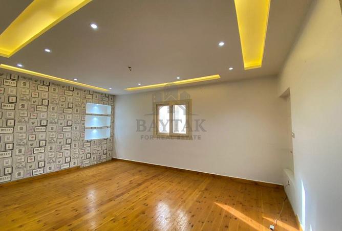 8223332 - Property Image 3