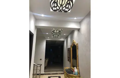 فيلا - 4 غرف نوم - 5 حمامات للبيع في حى القرنفل - التجمع الخامس - مدينة القاهرة الجديدة - القاهرة