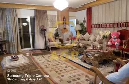 Apartment - 4 Bedrooms - 3 Bathrooms for sale in Abdel Razek Al Sanhouri St. - 6th Zone - Nasr City - Cairo