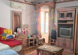 Apartment - 2 bedrooms for للبيع in Abd Al Hameed El Deeb St. - Tharwat - Hay Sharq - Alexandria