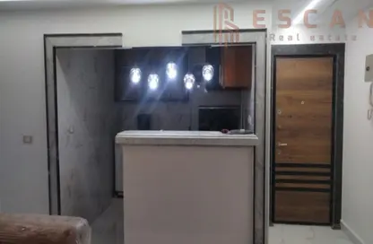 شقة - 2 غرف نوم - 1 حمام للايجار في شارع ابو بكر الصديق - الرحاب المرحلة الثانية - الرحاب - مدينة القاهرة الجديدة - القاهرة