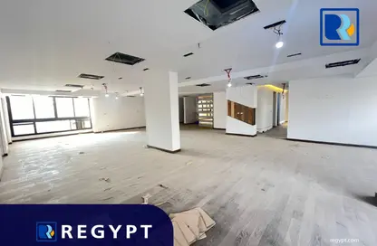 Full Floor - Studio - 3 Bathrooms for rent in Street 254 - Degla - Hay El Maadi - Cairo