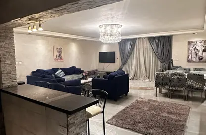 شقة - 3 غرف نوم - 2 حمامات للايجار في العجوزة - الجيزة