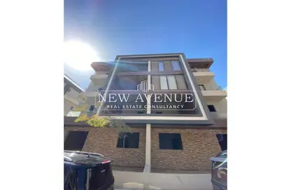 Apartment - 2 Bedrooms - 2 Bathrooms for sale in Midtown - South Investors Area - New Cairo City - Cairo