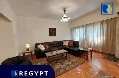 Apartment - 2 Bedrooms - 1 Bathroom for rent in Mohamed Maraashly St. - Zamalek - Cairo