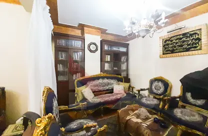 شقة - 3 غرف نوم - 2 حمامات للبيع في شارع لاجيتيه - الإبراهيمية - حي وسط - الاسكندرية