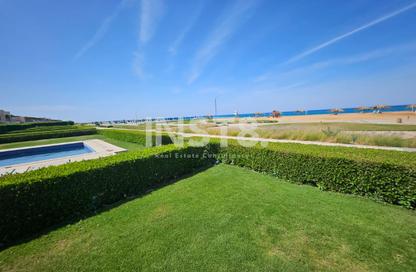 Villa - 5 Bedrooms - 5 Bathrooms for sale in La Vista 6 - La Vista - Al Ain Al Sokhna - Suez