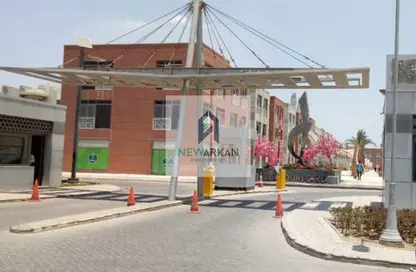Bulk Sale Unit - Studio - 6 Bathrooms for sale in The Courtyard - 12th District - Sheikh Zayed City - Giza