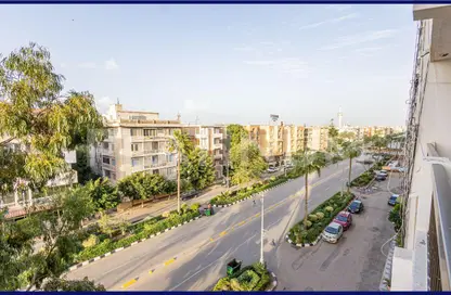 Apartment - 3 Bedrooms - 2 Bathrooms for sale in Al Nasr St. - Al Maamoura - Hay Than El Montazah - Alexandria