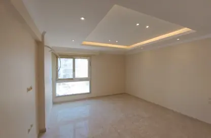 Apartment - 3 Bedrooms - 4 Bathrooms for sale in Mountain View iCity - 5th Settlement Compounds - The 5th Settlement - New Cairo City - Cairo