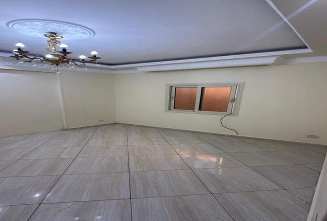 8074257 - Property Image 2