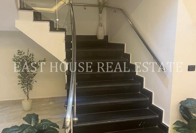 8407600 - Property Image 3