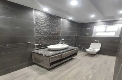 Apartment - 3 Bedrooms - 1 Bathroom for sale in Bavaria Town - Zahraa El Maadi - Hay El Maadi - Cairo