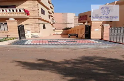 شقة - 3 غرف نوم - 2 حمامات للبيع في الحي الخامس - مدينة العبور - القليوبية
