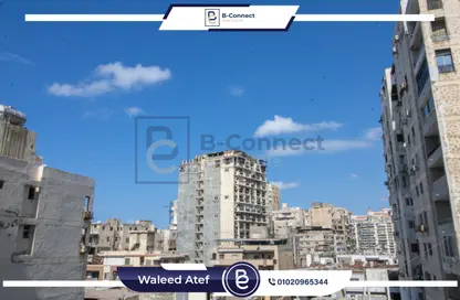 Apartment - 3 Bedrooms - 3 Bathrooms for sale in Abdel Salam Aref St. - Glim - Hay Sharq - Alexandria