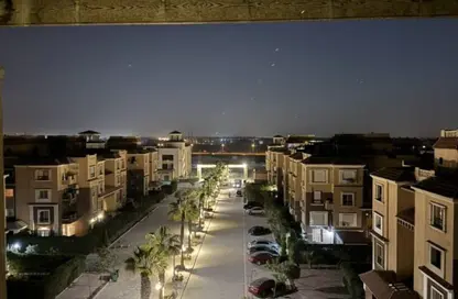 Apartment - 3 Bedrooms - 2 Bathrooms for rent in Italian Square - Hadayek October - 6 October City - Giza