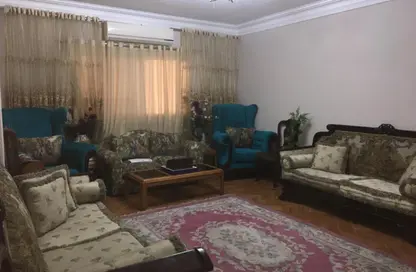 شقة - 4 غرف نوم - 3 حمامات للبيع في شارع حسن مامون - المنطقة السادسة - مدينة نصر - القاهرة